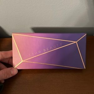 Athr Beauty Moonlight Crystal Palette 🐇🚫